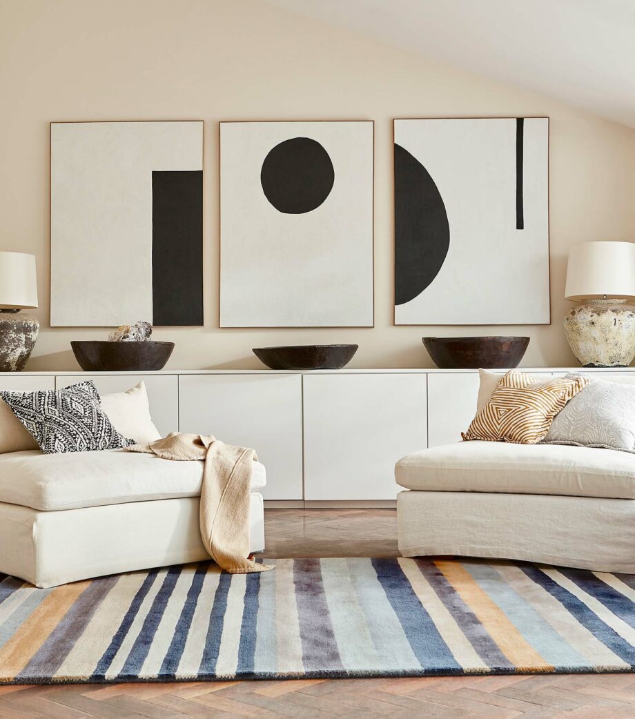 Harlequin Rosita 140404 interior 1