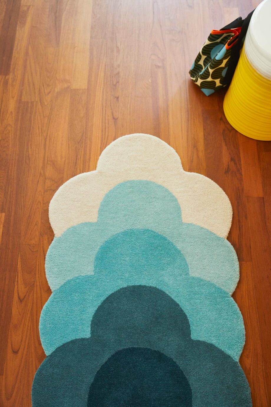 Orla Kiely Optical Flower Teal 061207 interior 3