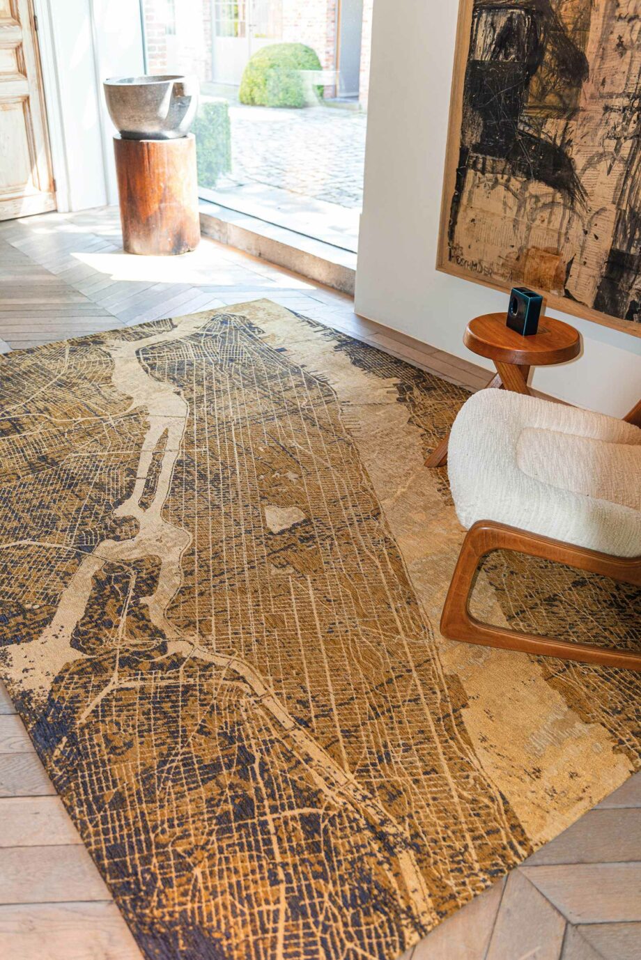 Louis De Poortere tapijt Cities New York 9315 Gatsby Gold interior 2