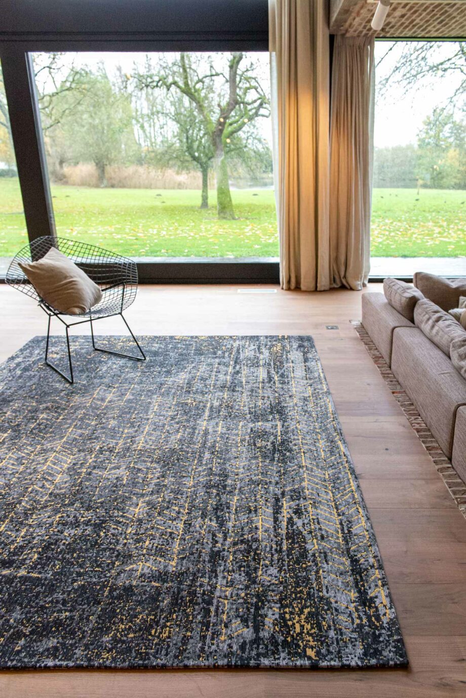 Louis De Poortere Rug, Mad Men Broadway Glitter 8422, Jacob's Ladder design