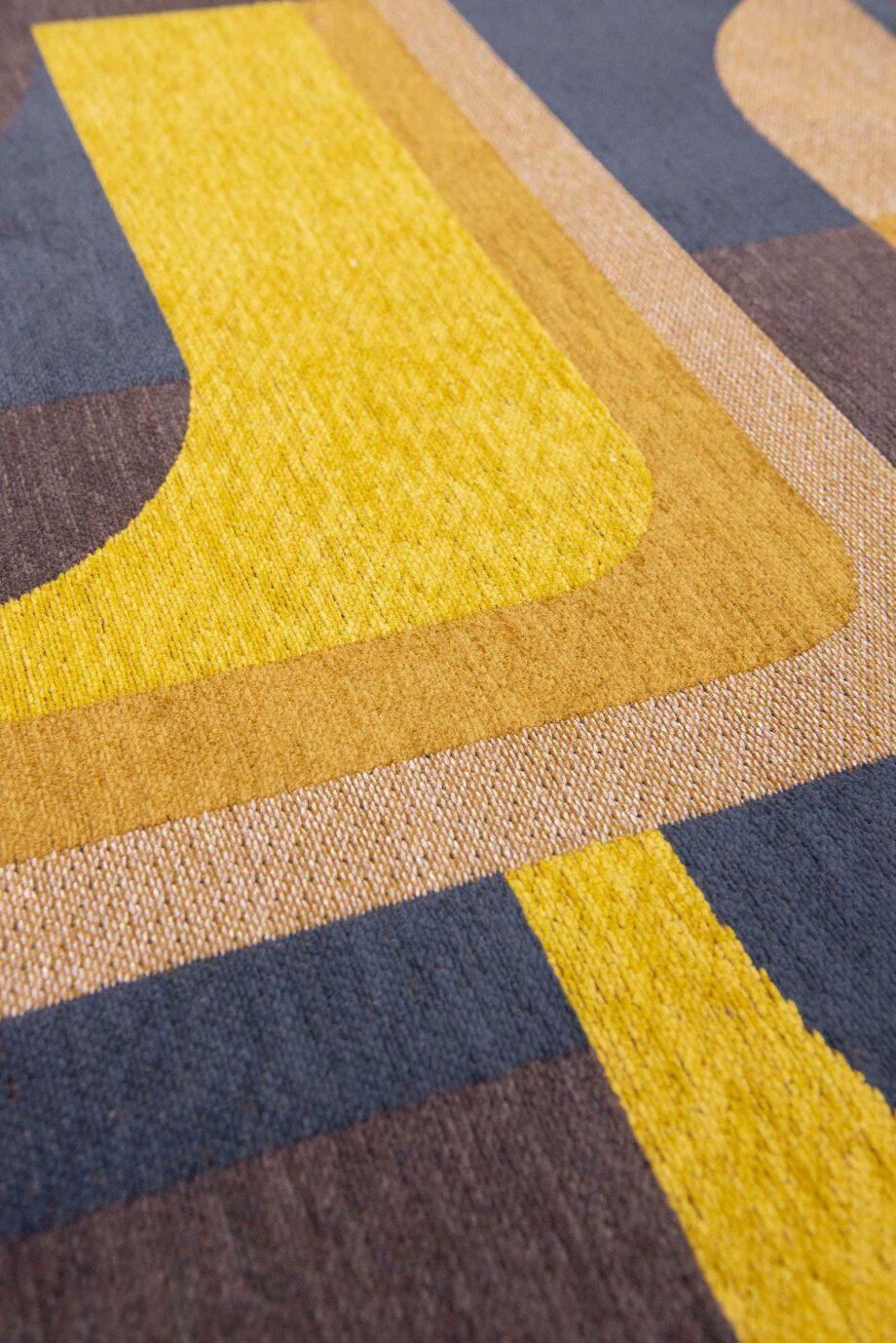 Louis De Poortere rug LX 9210 Nuance Module Yellow Meyer zoom 3