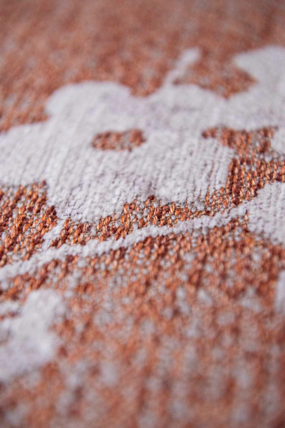 Louis De Poortere rug Sakura 9371 Copper Pink zoom 1