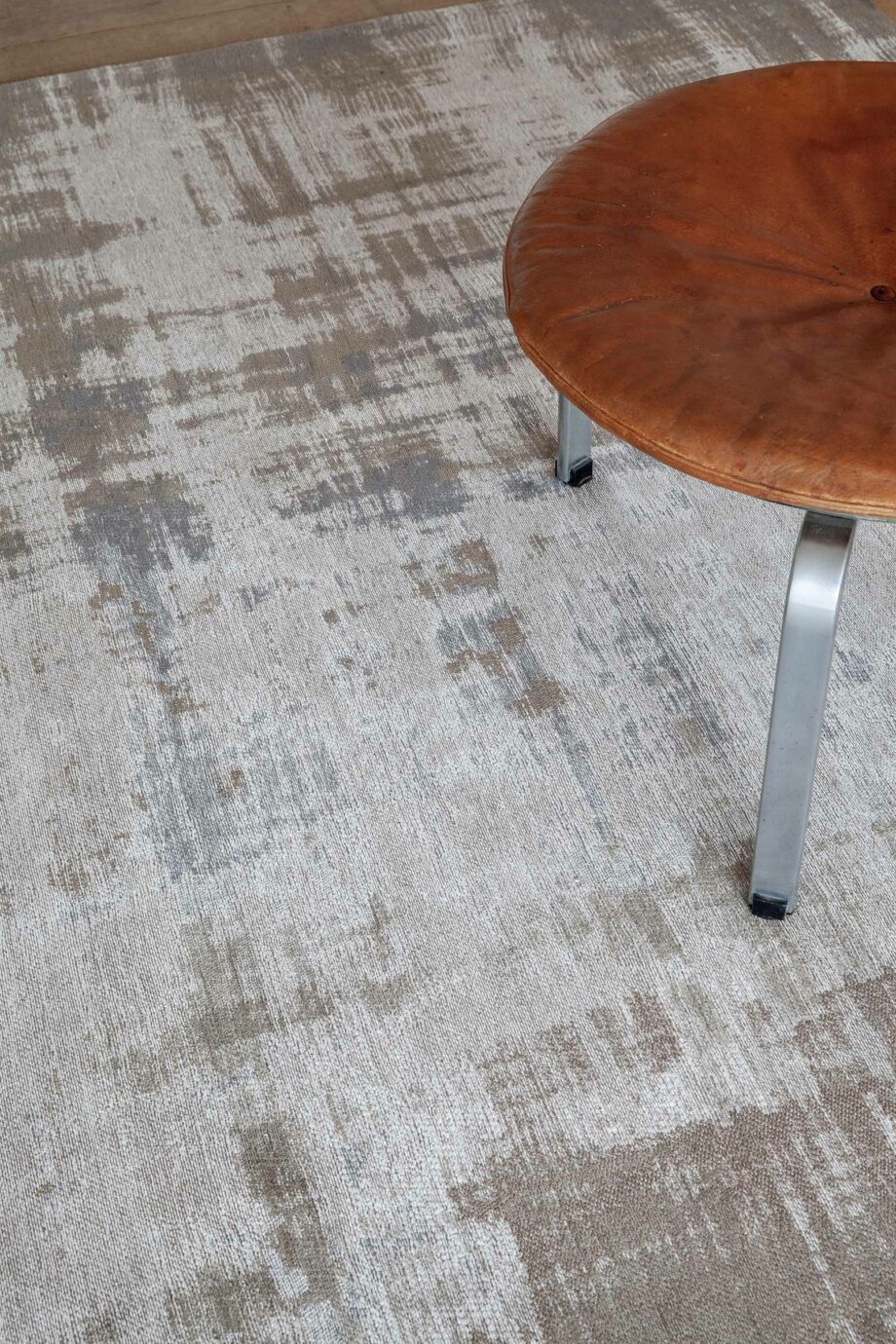 Louis De Poortere tapijt LX 9195 Atlantic Venetian Dust Padua Beige interior 2