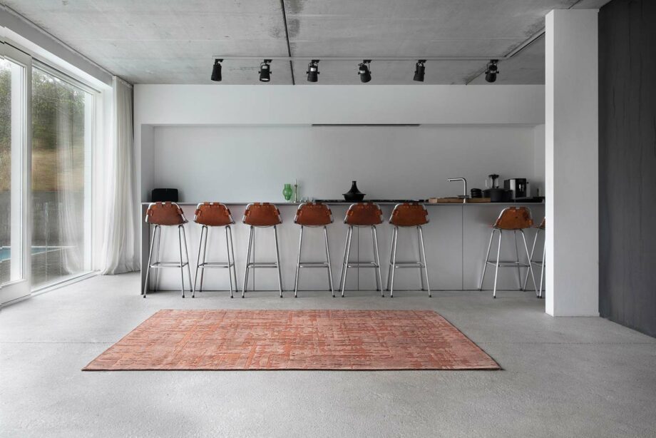 Louis De Poortere tapijt, Structures Za Copper 9199, Baobab design