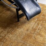 Louis De Poortere tapijt, Structures Madagascar Gold 9201, Baobab design