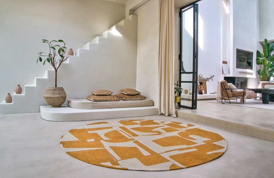 Louis De Poortere tapis Craft Papercut 9367 Curry interior 1