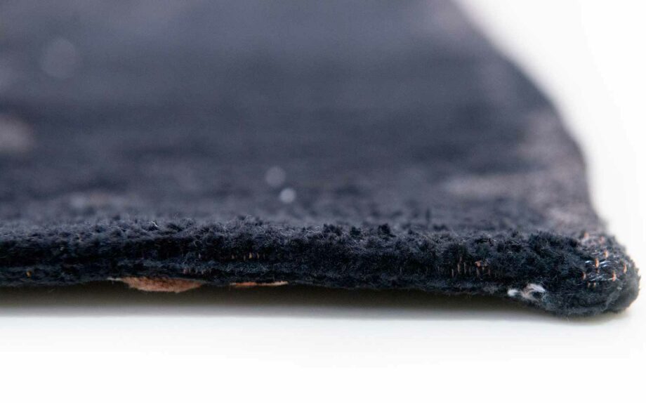Louis De Poortere tapis LX 9200 Structures Baobab Black Water side