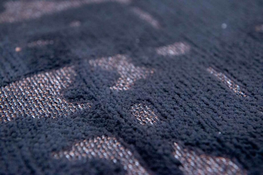 Louis De Poortere tapis LX 9200 Structures Baobab Black Water zoom 2