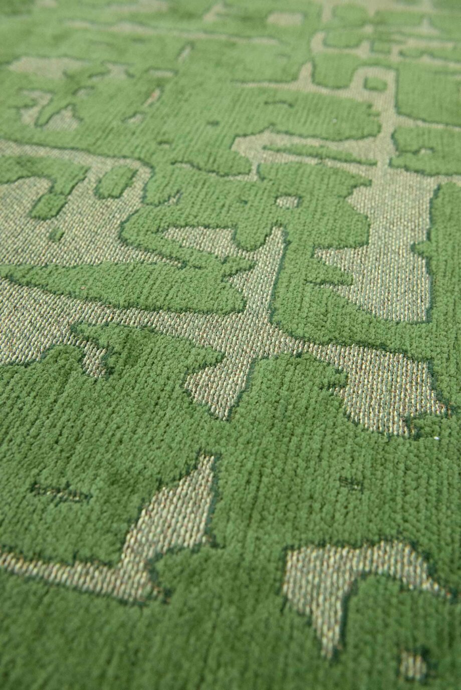 Louis De Poortere tapis LX 9202 Structures Baobab Perrier Green zoom 3