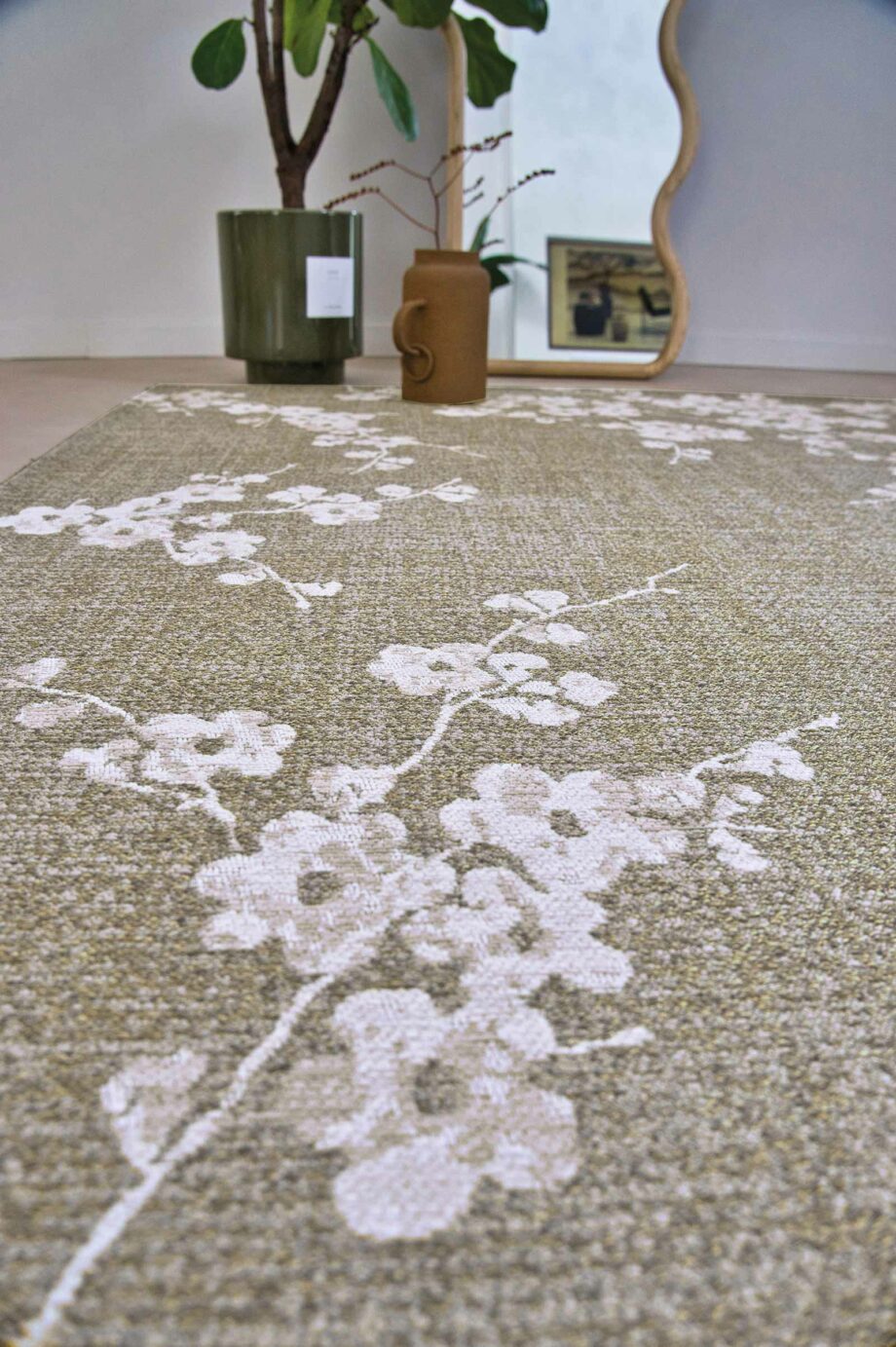 Louis De Poortere tapis Sakura 9372 Wet Garden interior 2