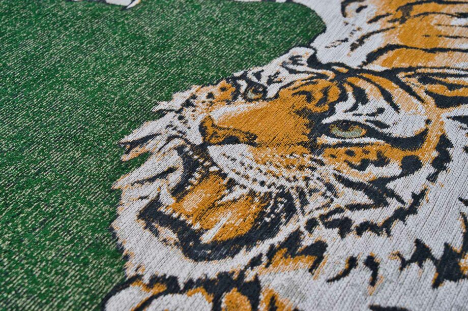 Louis De Poortere Teppich, Pop Green On Fire 9388, Tiger design