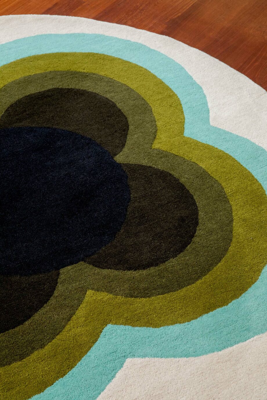 Orla Kiely Sunflower Olive 060007 interior 3