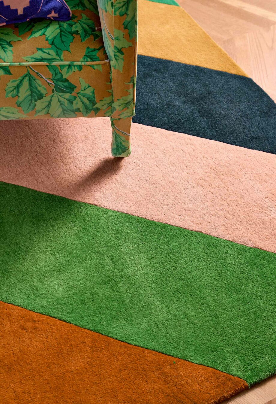 Harlequin Sherbet Stripe Emerald Amber 144417 interior C