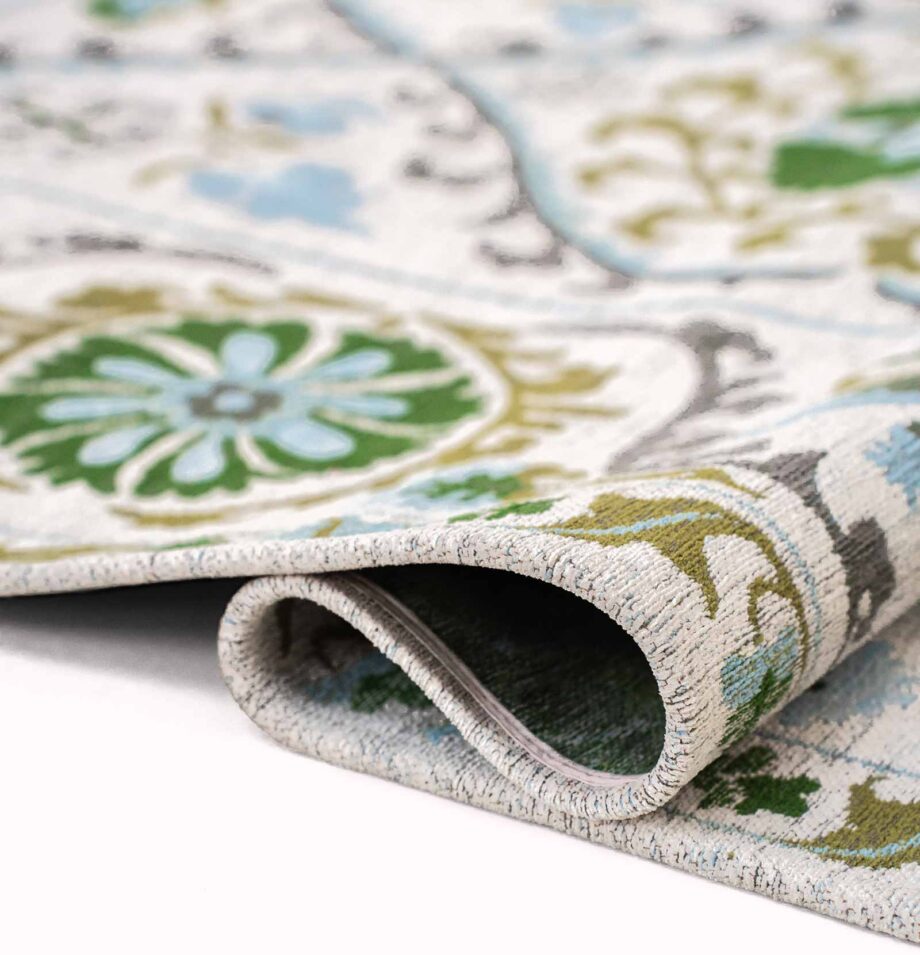Louis De Poortere rug Antiquarian Suzani 9732 Slavia fold