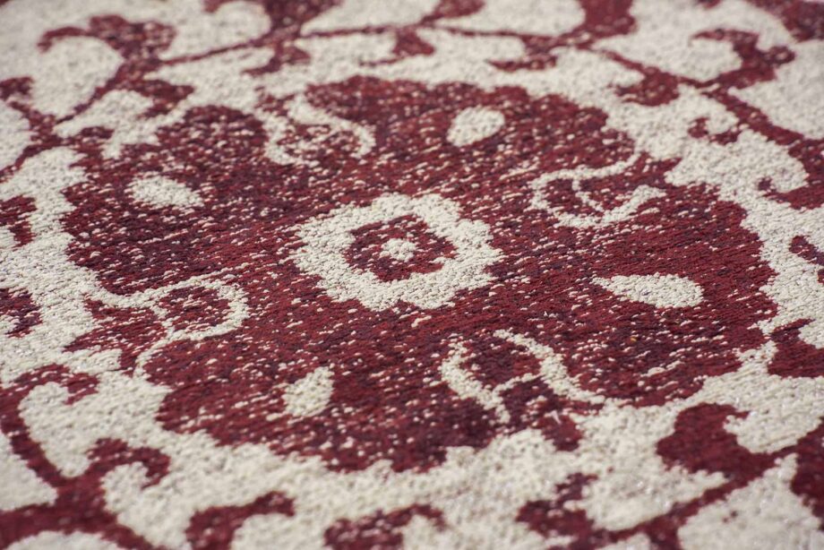 Louis De Poortere rug Antiquarian Suzani 9734 Zephyr zoom