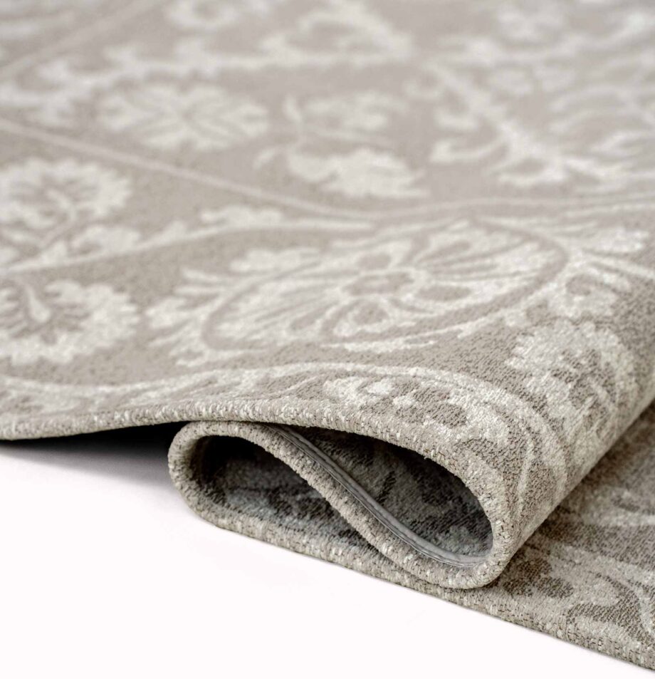Louis De Poortere rug Antiquarian Suzani 9846 Boree fold