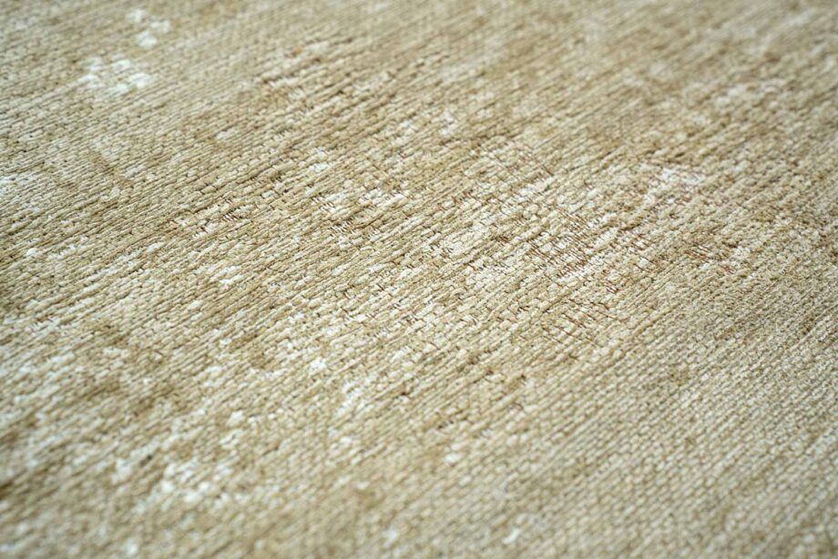 Louis De Poortere rug Fading World Medallion 9672 Milk Curry zoom 3