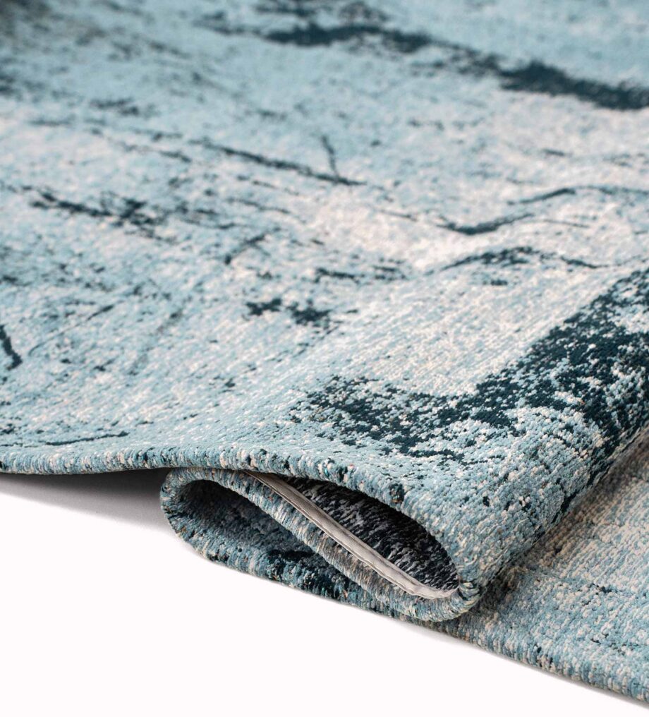 Louis De Poortere rug Mad Men Sol 9773 Dragonfly fold