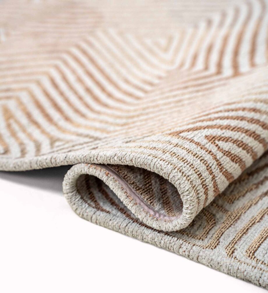 Louis De Poortere rug Meditation Coral 9800 Indian Sand fold