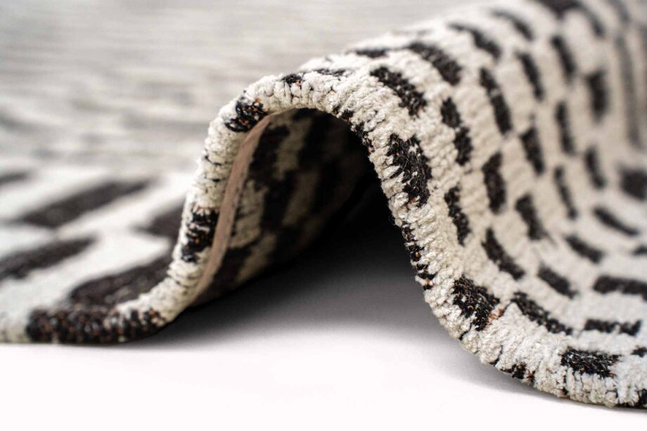 Louis De Poortere rug Structures Berber 9651 Caidal upfold