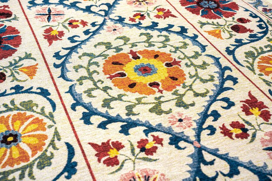 Louis De Poortere tapijt Antiquarian Suzani 9728 Origine zoom