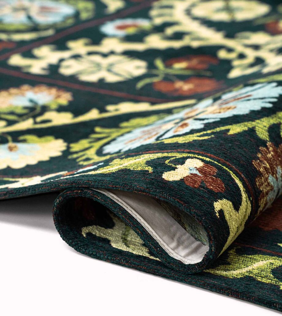 Louis De Poortere tapijt Antiquarian Suzani 9729 Bavaria fold