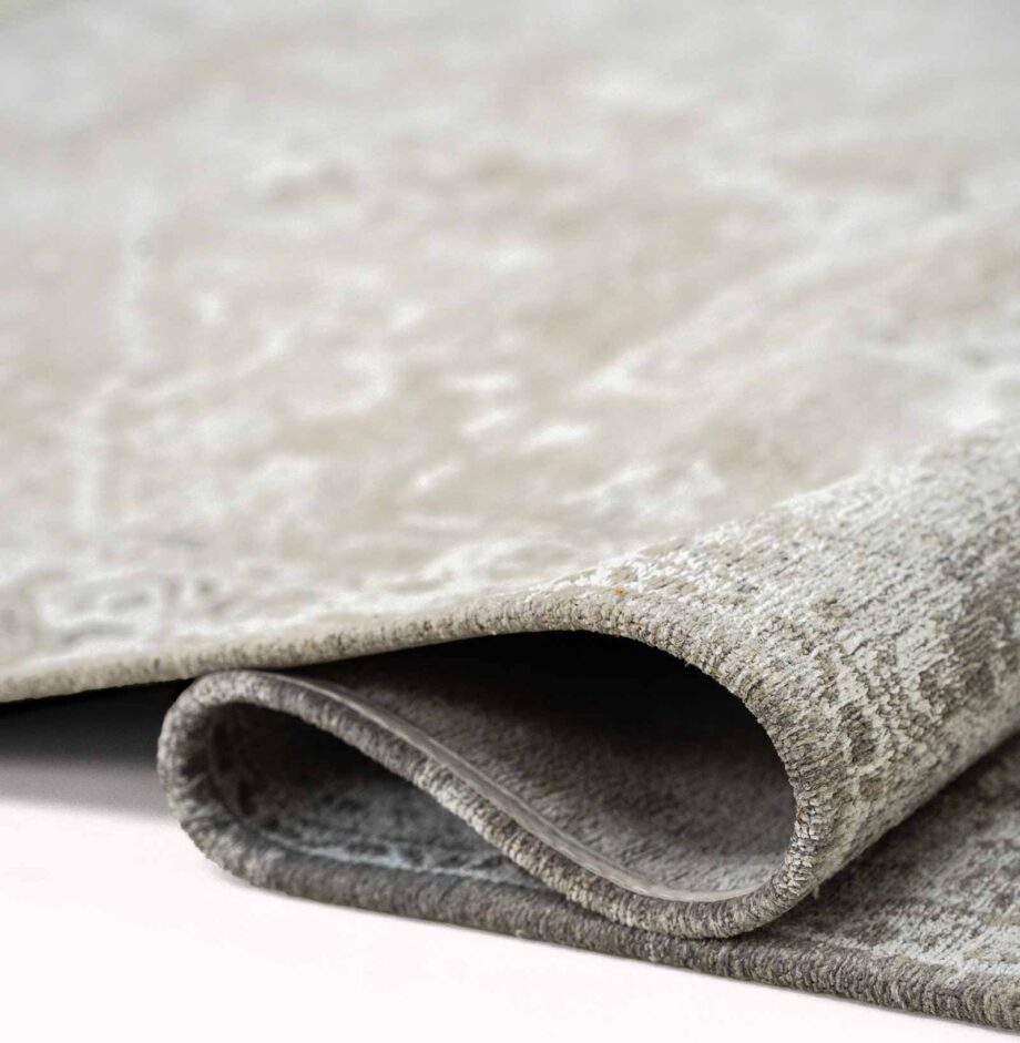Louis De Poortere tapis Antiquarian Tabriz 9647 Suede fold